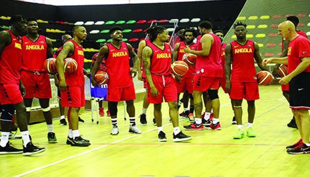 Federação Angolana De Basquetebol - Angola vence a Seleção do