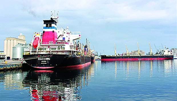 Jornal de Angola - Notícias - Porto do Lobito regista aumento de navios  durante a quadra festiva