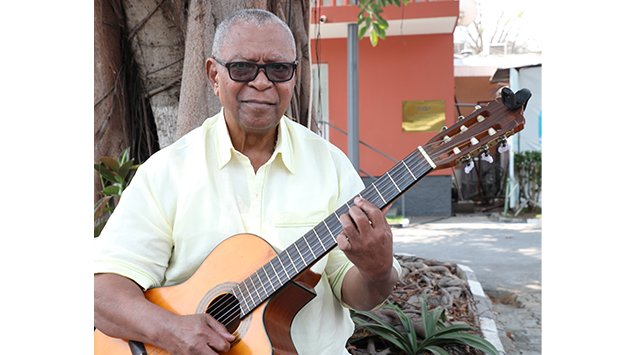 Jornal de Angola - Notícias - Dionísio Rocha: “Nasci em Benguela e fui  forjado em Luanda”