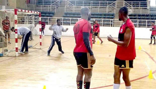 Jornal de Angola - Notícias - Estágio Pré-Competitivo: Selecção Nacional  chega hoje à capital portuguesa